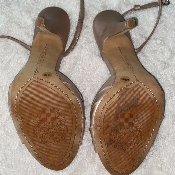 Vince Camuto heels - Picture 5 of 5